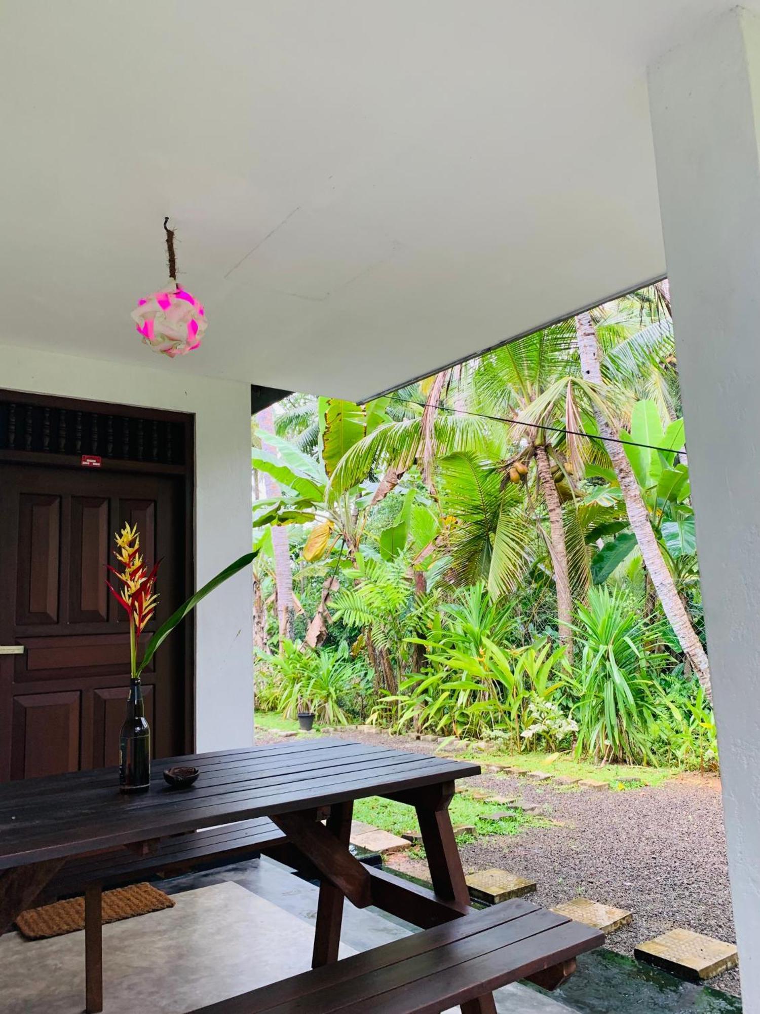 White Heaven Villa Unawatuna Esterno foto